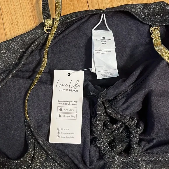 Cupshe Sparkling Lurex Metallic gold and black. One Piece. Size medium - Picture 6 of 7